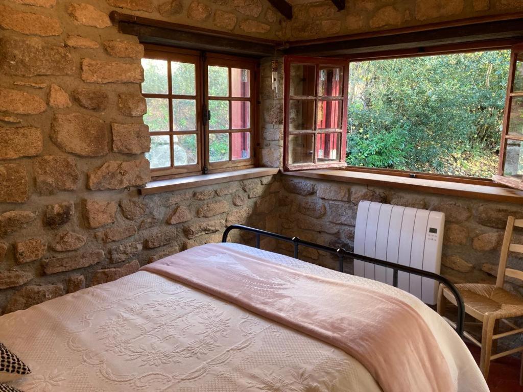 Maison Du Petit Poete Quarré-les-Tombes エクステリア 写真