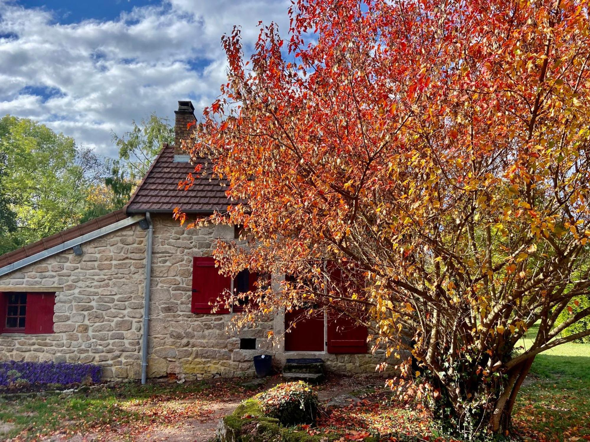 Quarré-les-Tombes Maison Du Petit Poeteヴィラ エクステリア 写真